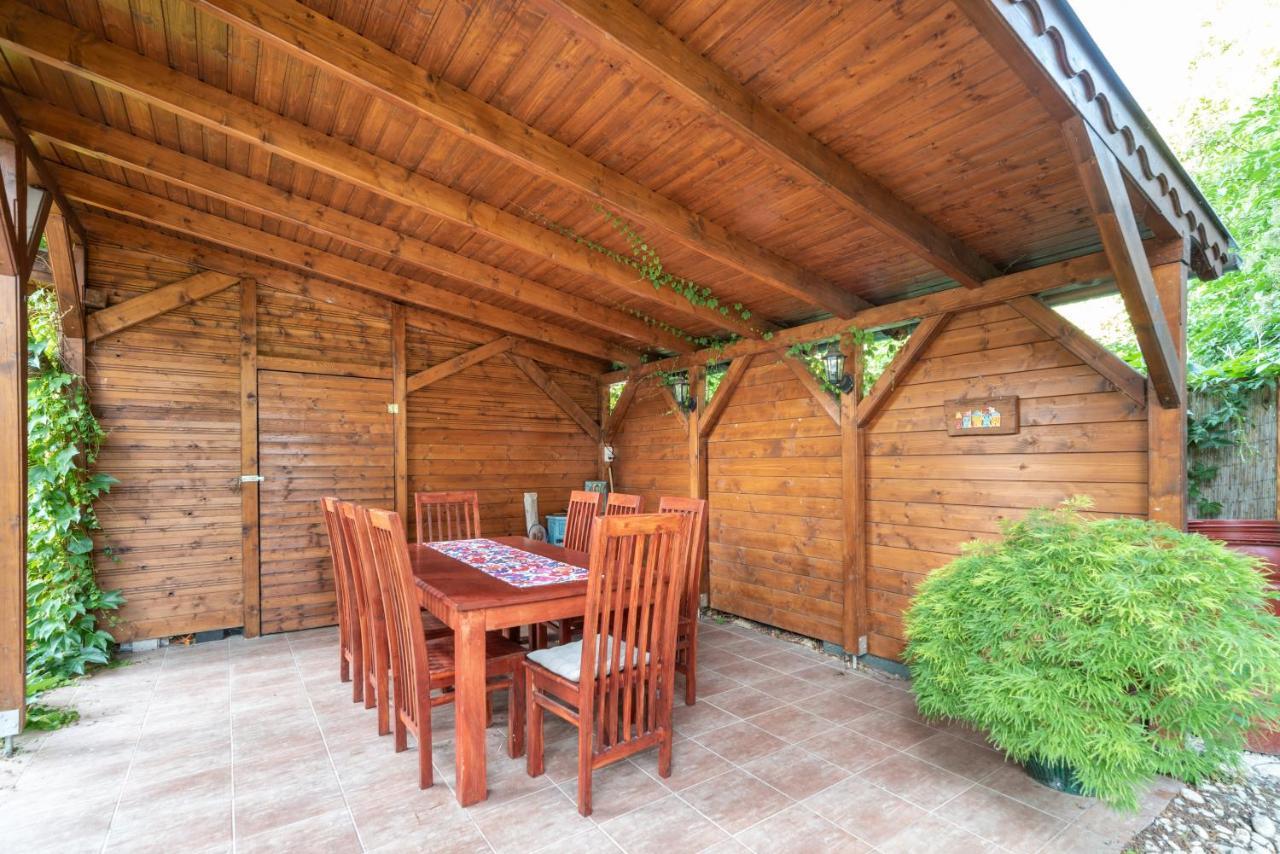 Corona Villa Heviz Exterior photo